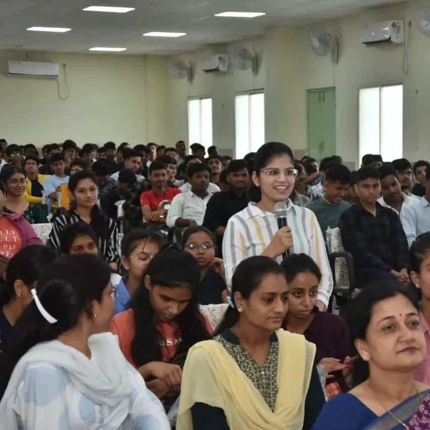 Shri Jayantilal Hirachand Sanghvi Gujarati Innovative College Of Commerce & Science Indore Infrastructure photo 9